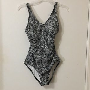 Speedo swimsuit size 8